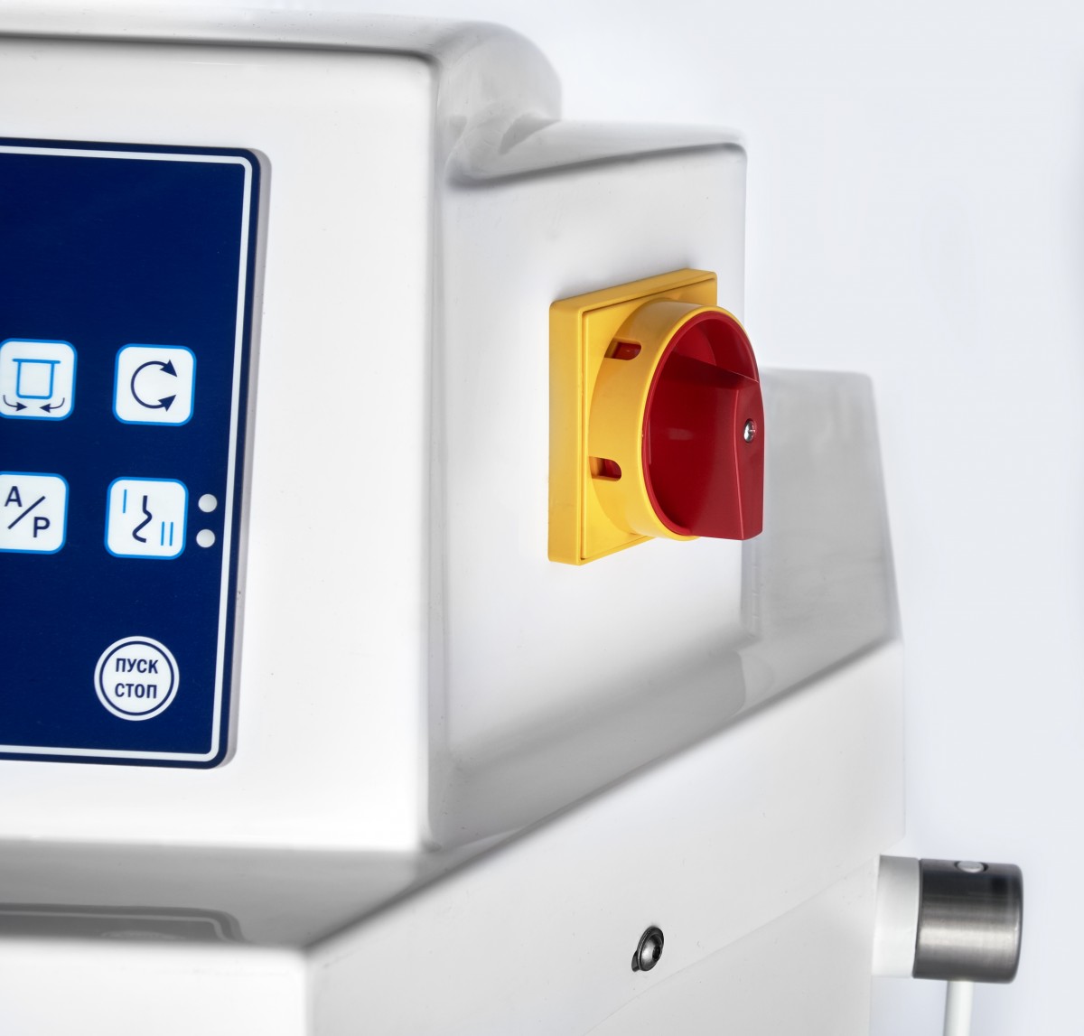 Тестомес спиральный Abat ТМС-120НН-2П серии CHEF для предприятий общественного питания